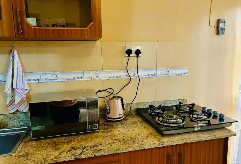تختخواب و صبحانه Casa Mia Bnb