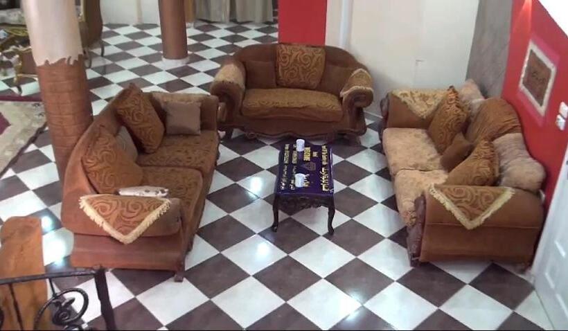 تختخواب و صبحانه Loulouat Al Reef