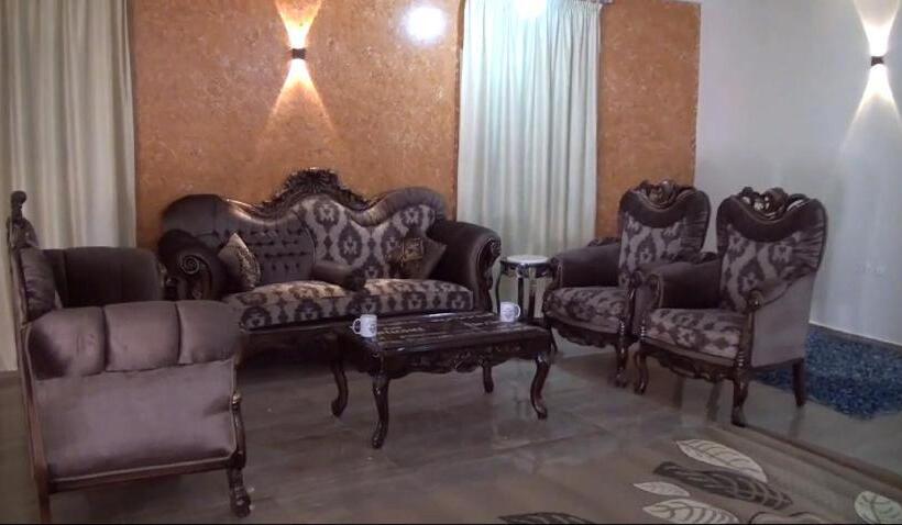 تختخواب و صبحانه Loulouat Al Reef