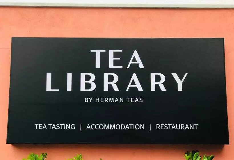 تختخواب و صبحانه Tea Library Hikkaduwa