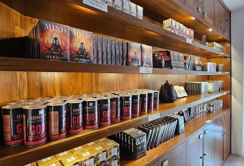 تختخواب و صبحانه Tea Library Hikkaduwa