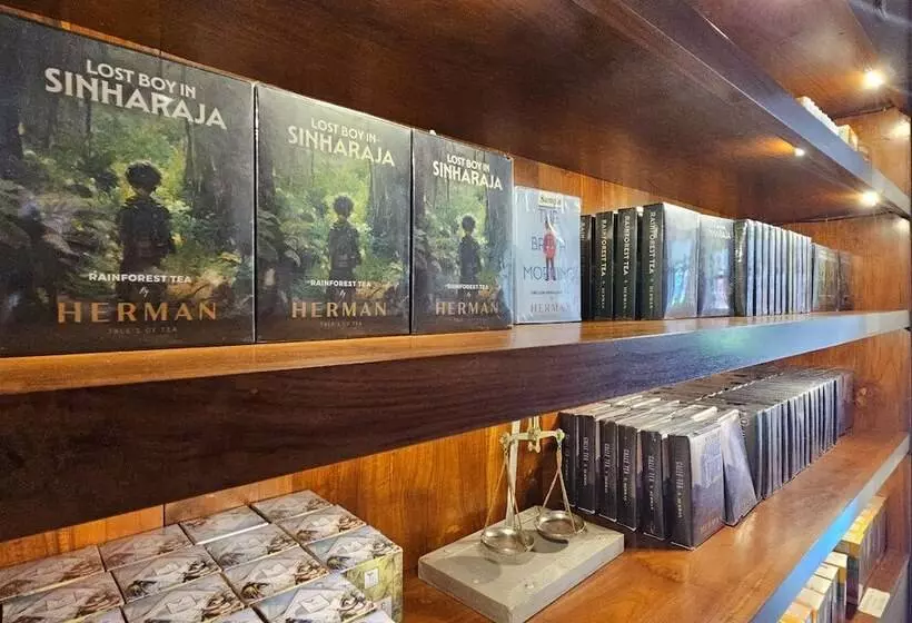 تختخواب و صبحانه Tea Library Hikkaduwa