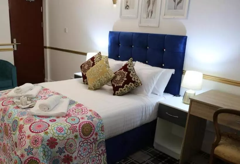 Hotelli 4 Sisters Inn