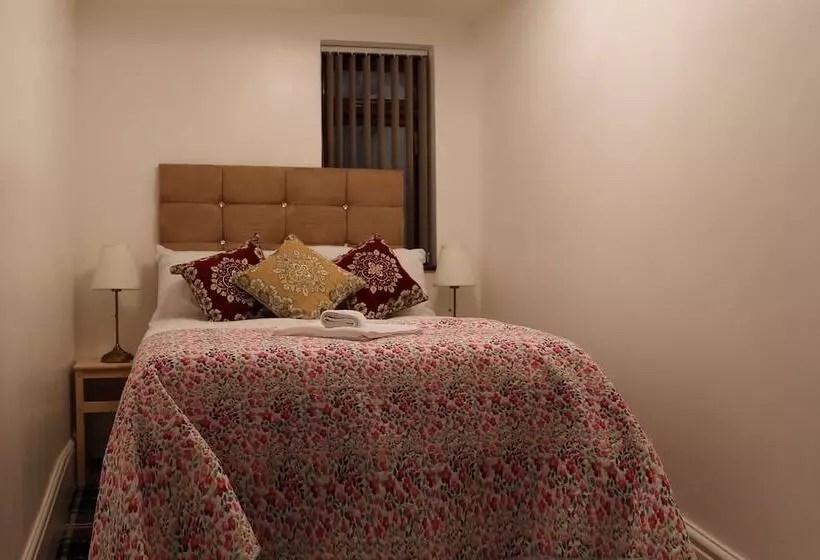 Hotelli 4 Sisters Inn