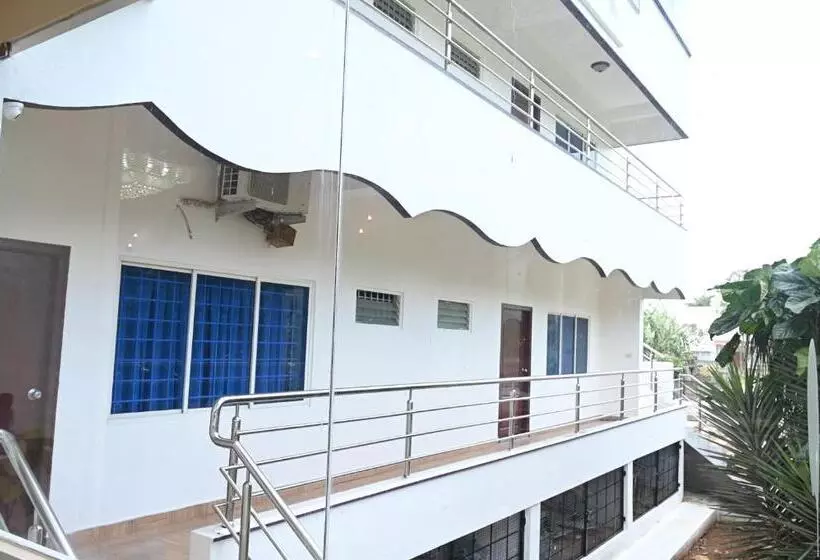 Hotelli Athithi Resorts