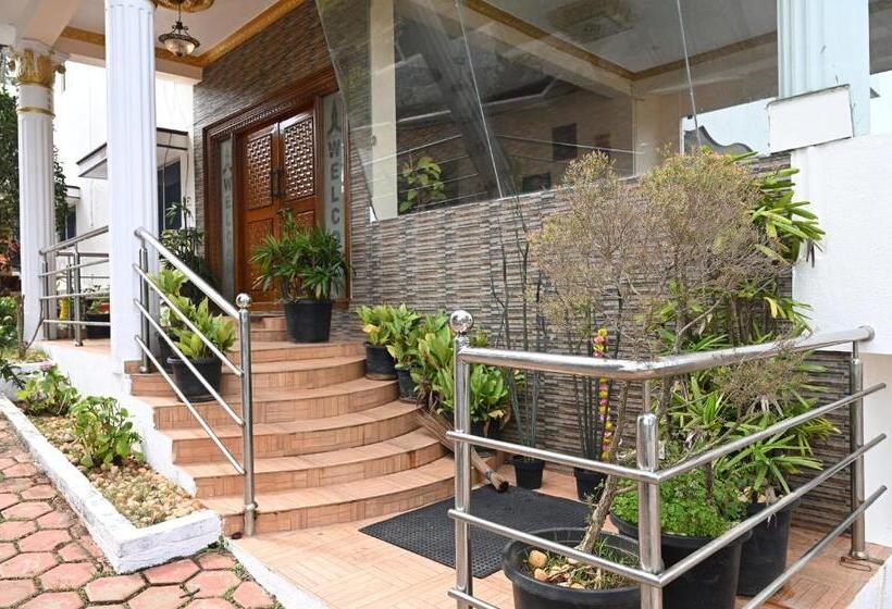 Hotel Athithi Resorts