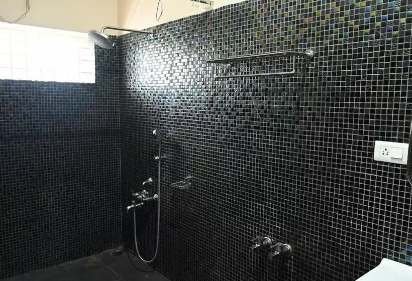 Hotelli Athithi Resorts