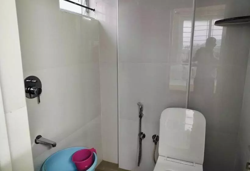 هتل Collection O Sapthagiri Inn