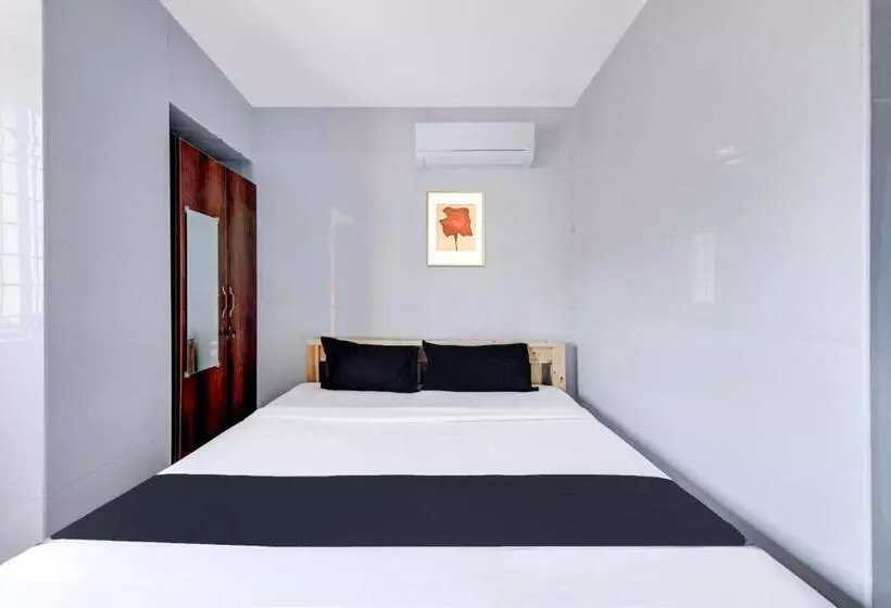هتل Collection O Sapthagiri Inn