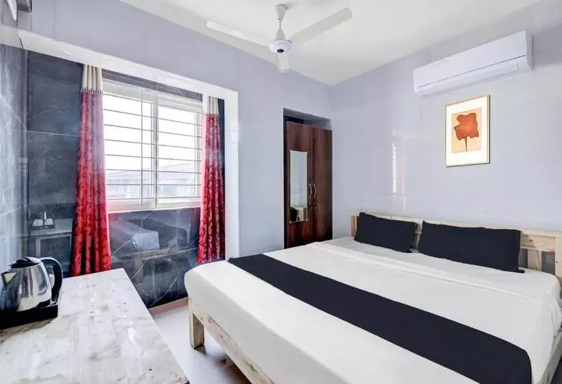 هتل Collection O Sapthagiri Inn