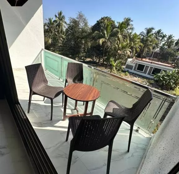 Hotelli Golden Pearl Resort By Gemstone Hospitality