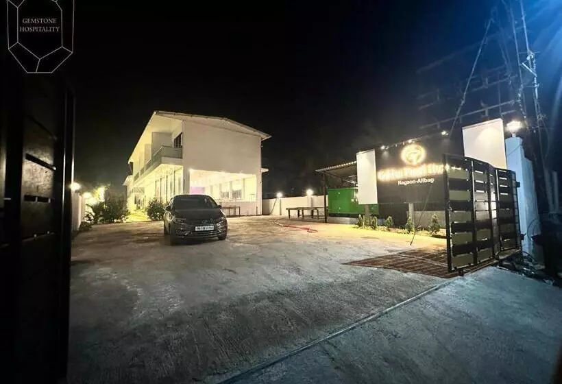 Hotelli Golden Pearl Resort By Gemstone Hospitality