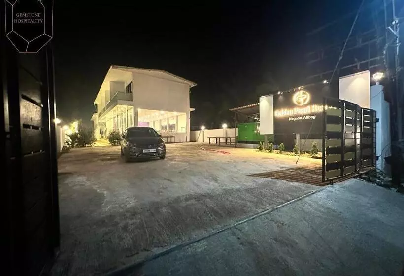 Hotelli Golden Pearl Resort By Gemstone Hospitality