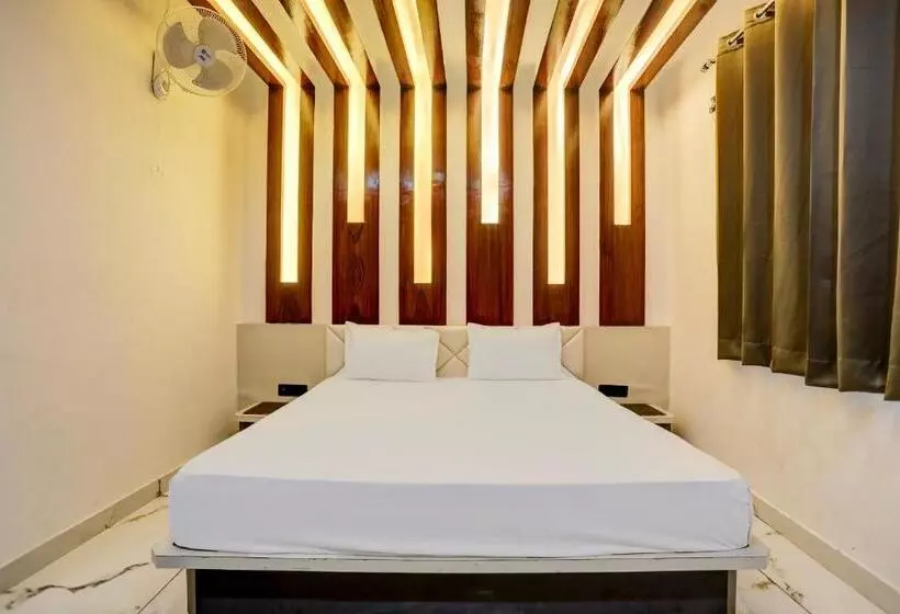 Hôtel Oyo Varda Resort