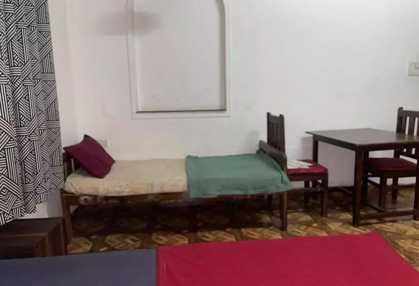ホテル Royal 4bhk Private Villa