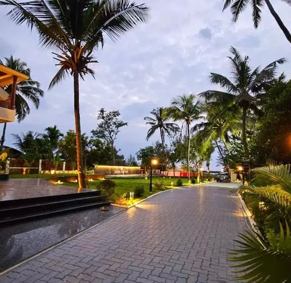 ホテル Savera Seafront