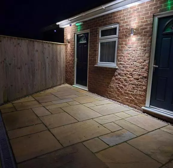 Hotelli The Woodmans Cottage