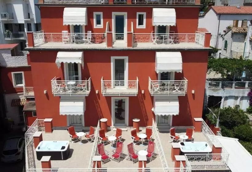 هتل Villa Sirena Numana