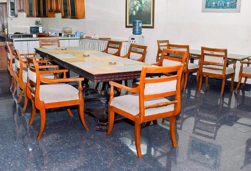 Szálloda Wisma Mirah 1