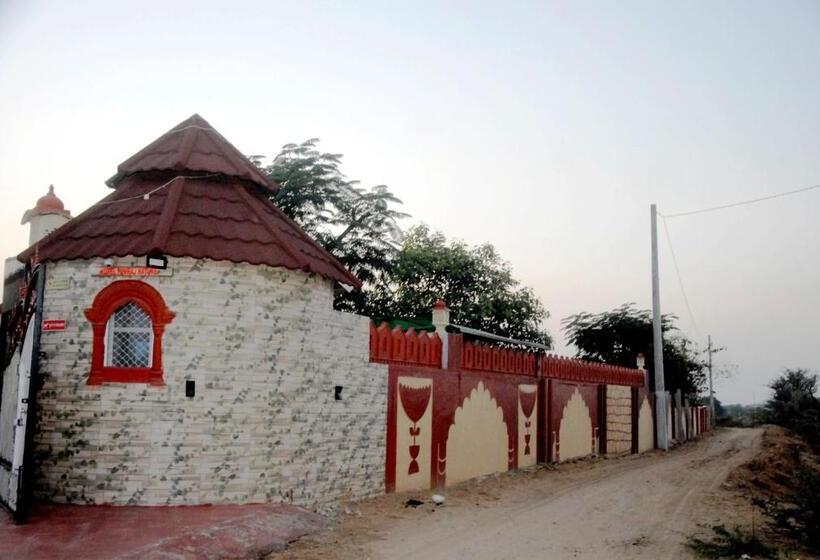 ホテル Yuvraj Nature Resort