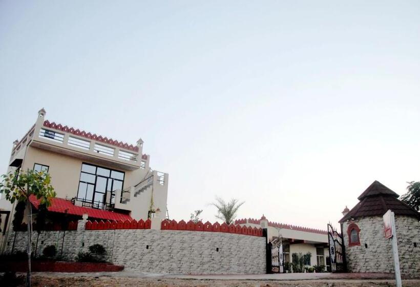 ホテル Yuvraj Nature Resort