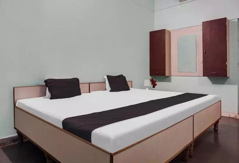 Oyo Sangameshwar Hotel & Lodging
