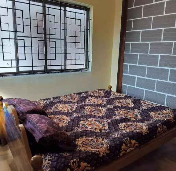 ペンション Edward S Home Stay