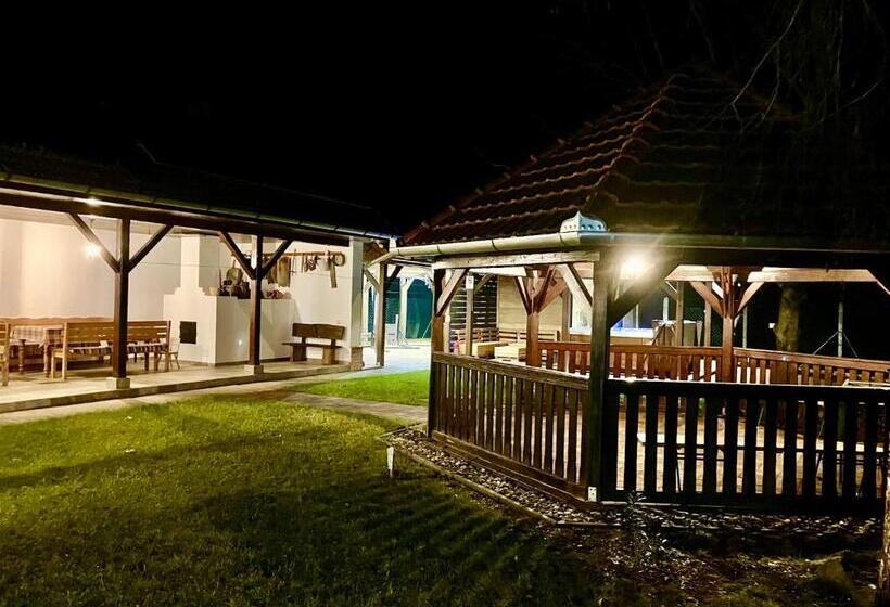 Пансион Sziget Vendégház Kölcse