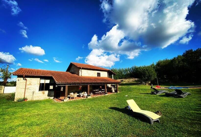 Bed and Breakfast Habitación Para 4 Personas En Casa De Campo. Baño Privado Y Balcón. Piscina