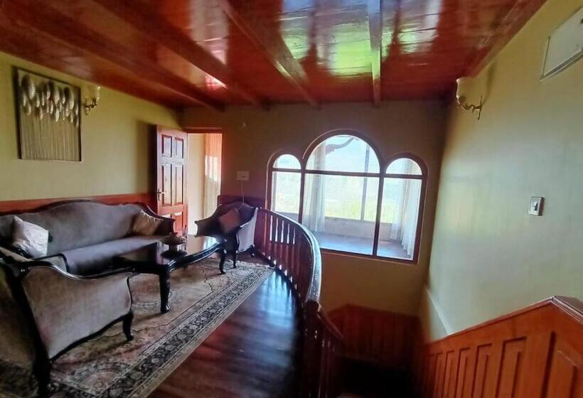 בית מלון כפרי Devku S Villa