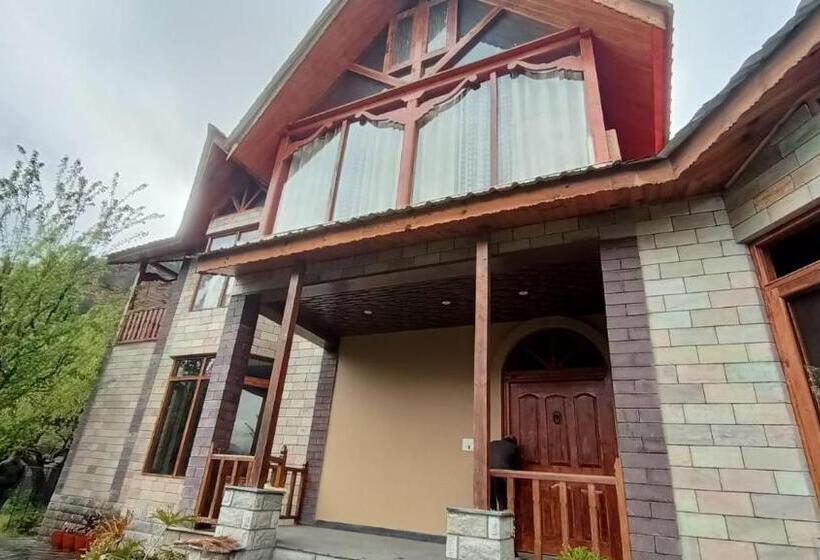 בית מלון כפרי Devku S Villa