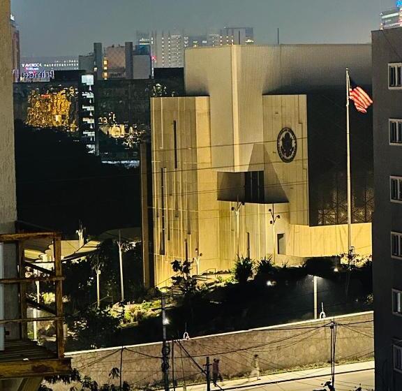 호텔 Luxe Downtown