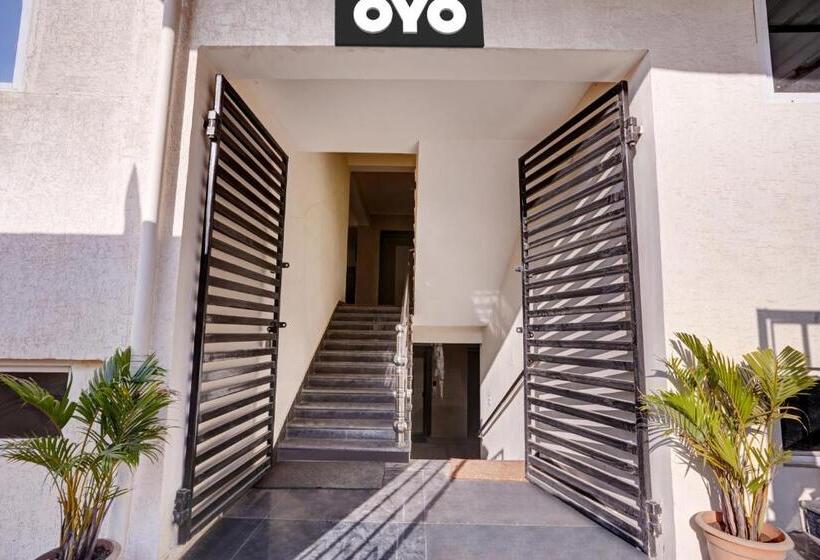 Oyo Flagship Hotel Luxury Inn
