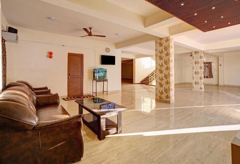 Oyo Flagship Hotel Luxury Inn