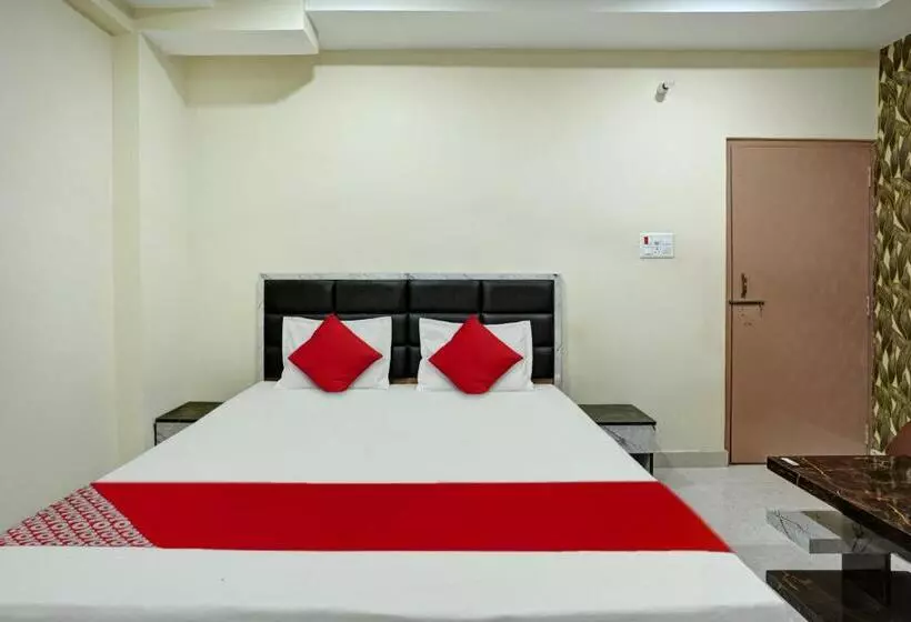 Oyo Flagship Hotel Luxury Inn