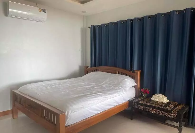 Majatalo บ้านระเบียงเลหลังสวน Room A