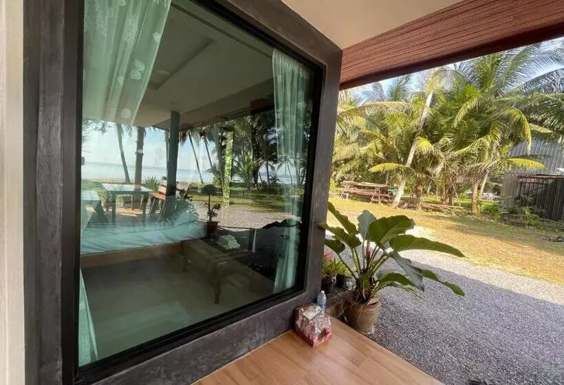 Majatalo บ้านระเบียงเลหลังสวน Room A