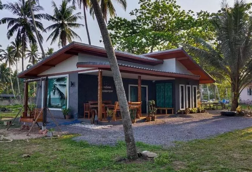 Majatalo บ้านระเบียงเลหลังสวน Room A