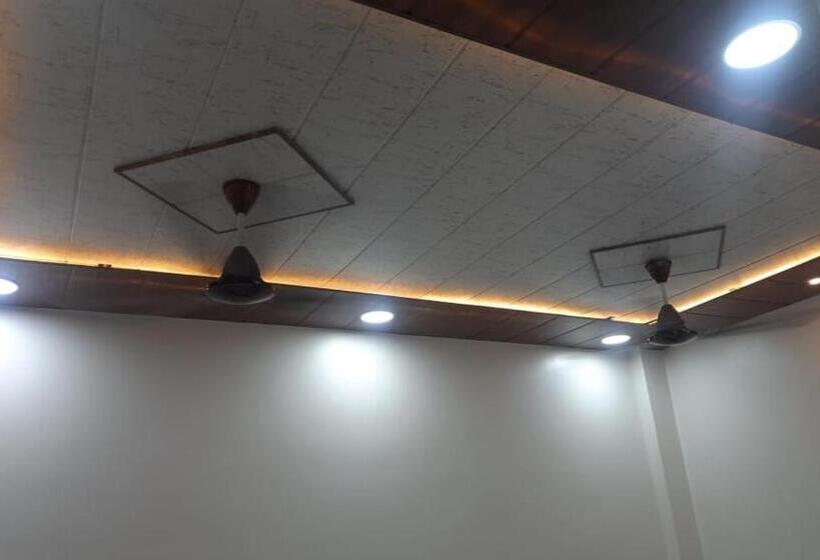 پانسیون Golden Guest House