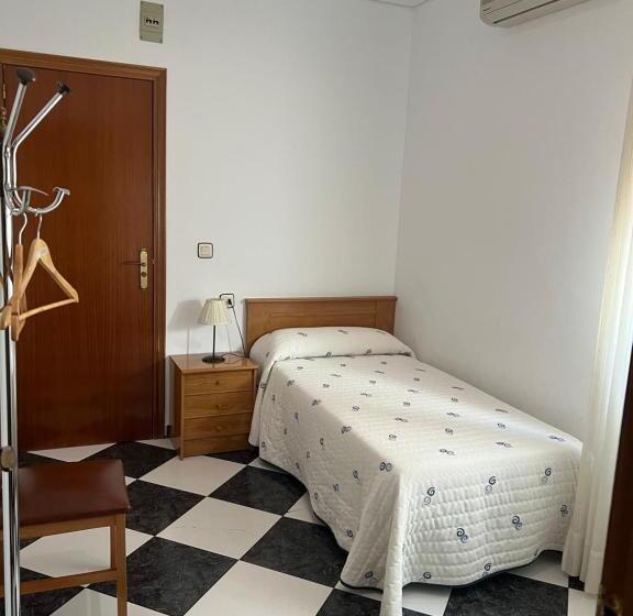 بنسيون Hostal Los Amigos