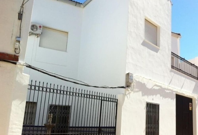 بنسيون Hostal Los Amigos