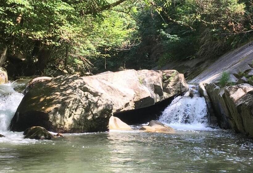 ペンション La Maison Dans La Forêt
