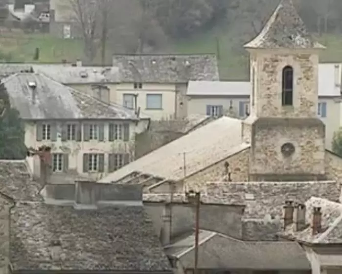 Majatalo La Maison Dans La Forêt
