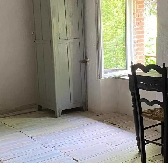 Majatalo La Maison Dans La Forêt