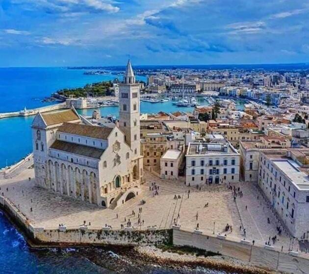بنسيون Trani Rooms By Le Marinelle Loc Turistica