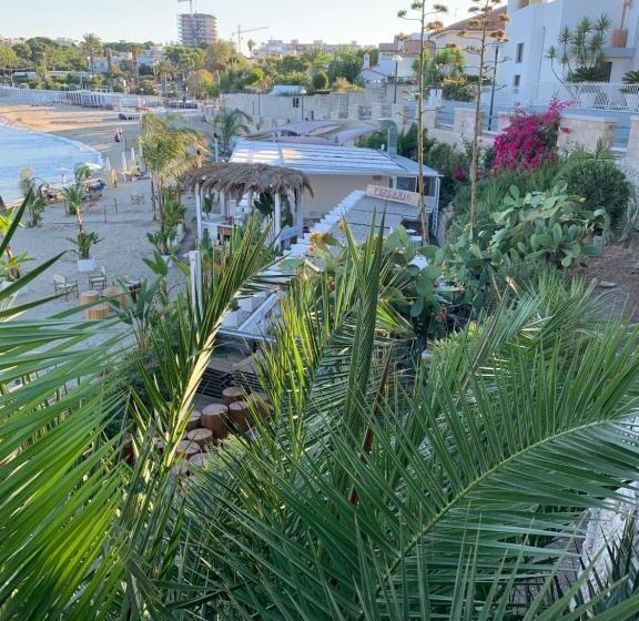 بنسيون Trani Rooms By Le Marinelle Loc Turistica