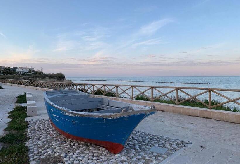 بنسيون Trani Rooms By Le Marinelle Loc Turistica