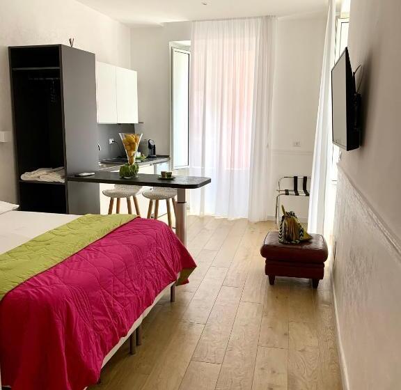 بنسيون Trani Rooms By Le Marinelle Loc Turistica