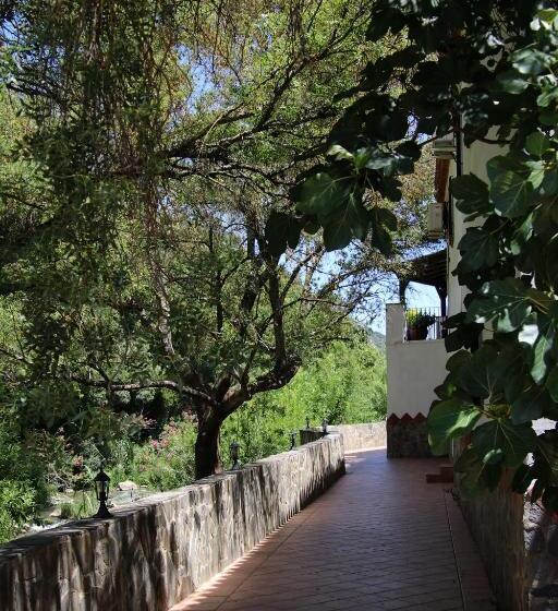 پانسیون Ronda Nomads