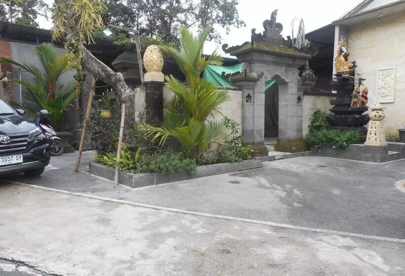 ペンション Suci Amerta Guest House